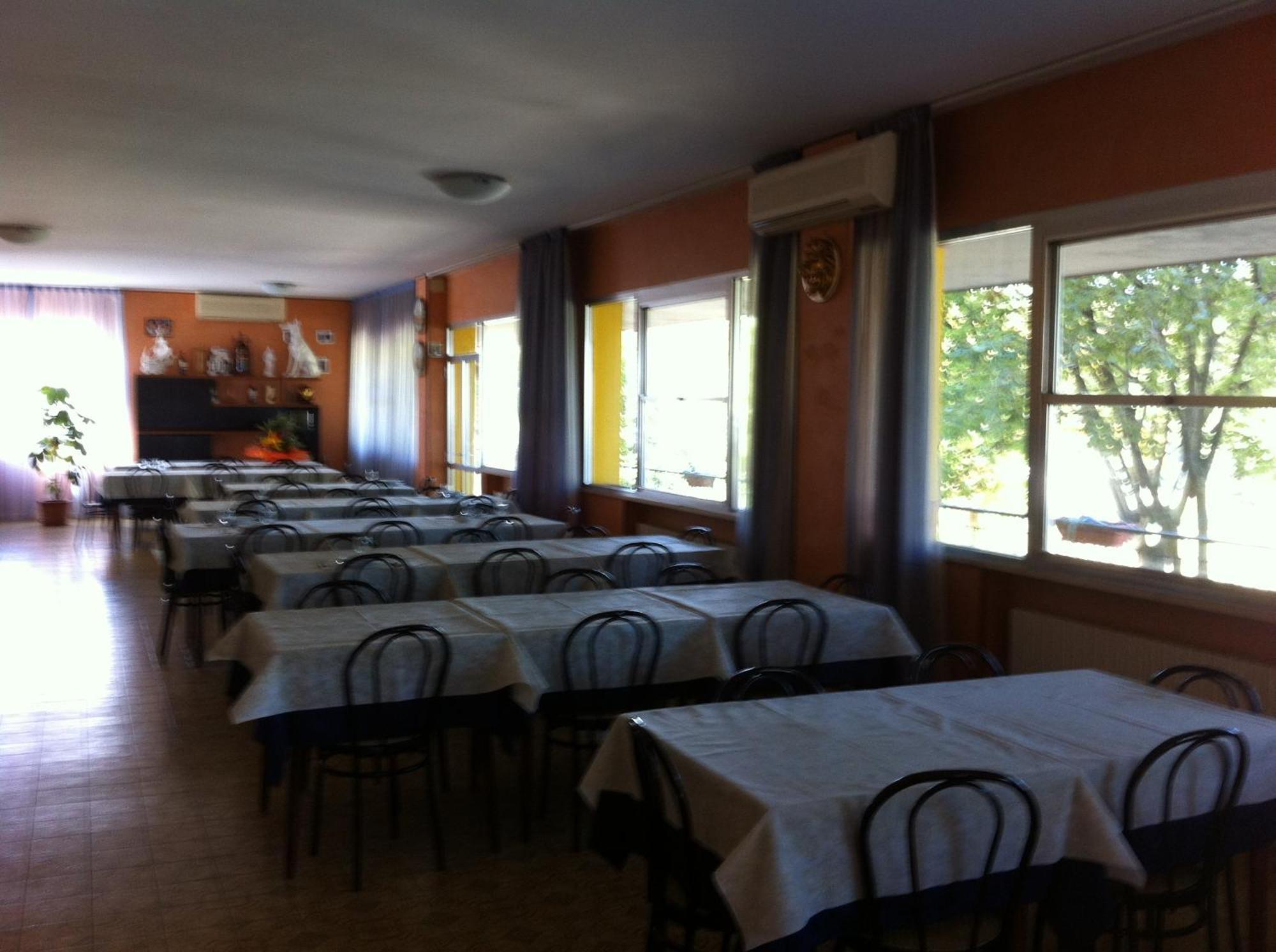 רימיני Hotel Viking מראה חיצוני תמונה