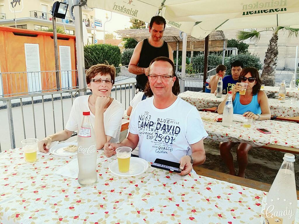 רימיני Hotel Viking מראה חיצוני תמונה