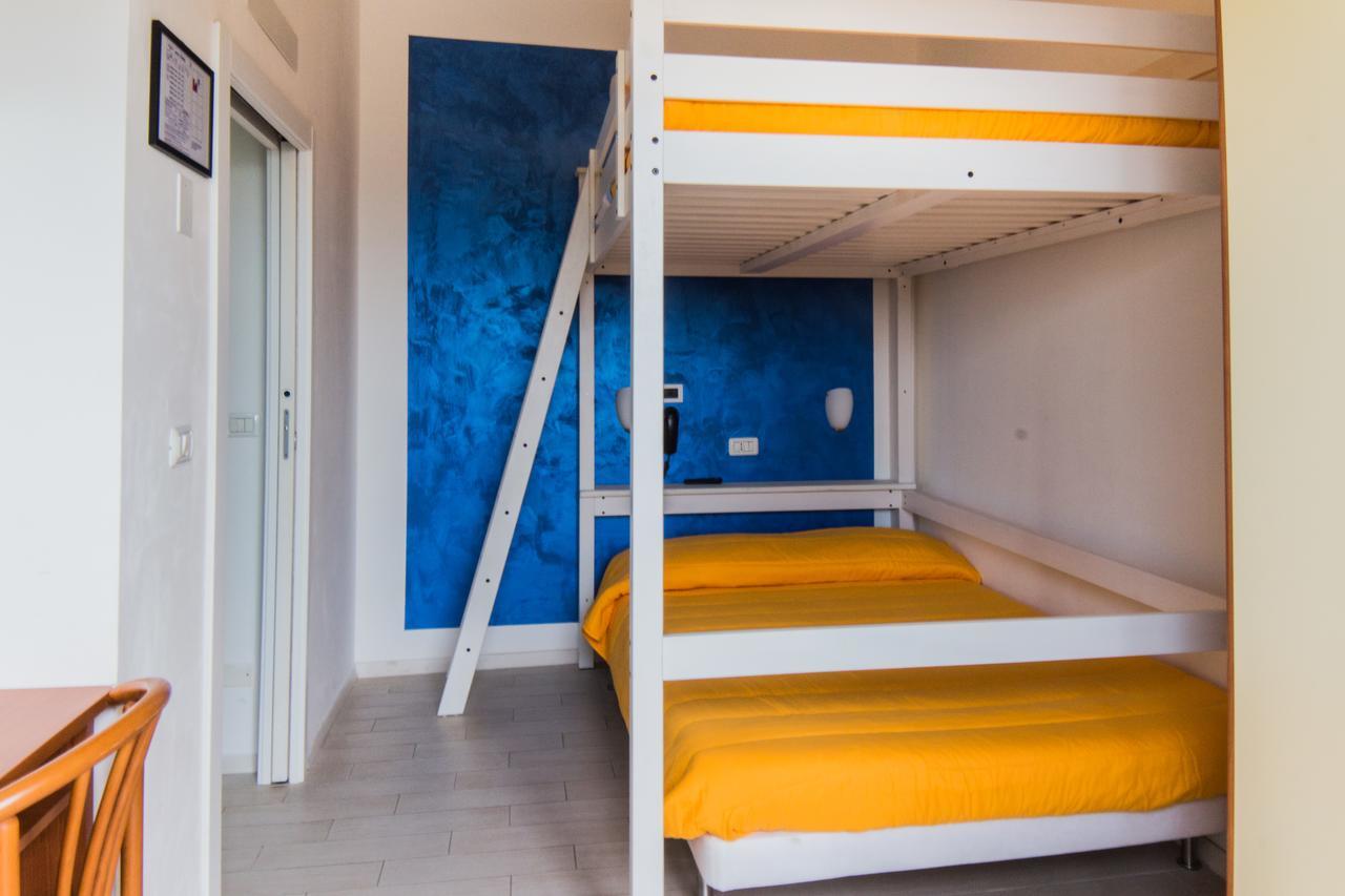 רימיני Hotel Viking מראה חיצוני תמונה